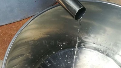躲開(kāi)不銹鋼釀酒設(shè)備蒸餾“雷區(qū)”，原來(lái)出酒快有絕招！