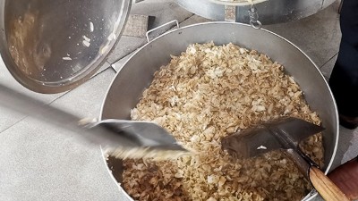 做百合酒什么樣的蒸酒設(shè)備好？百合清香型白酒釀酒技術(shù)培訓(xùn)！