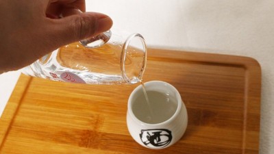 【小型白酒設備】它在白酒中的占比不到1%，卻對口感起著大作用
