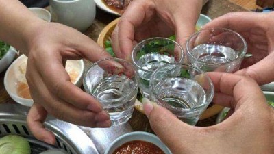 全自動釀酒設(shè)備：過年喝酒的6大理由！句句戳心……